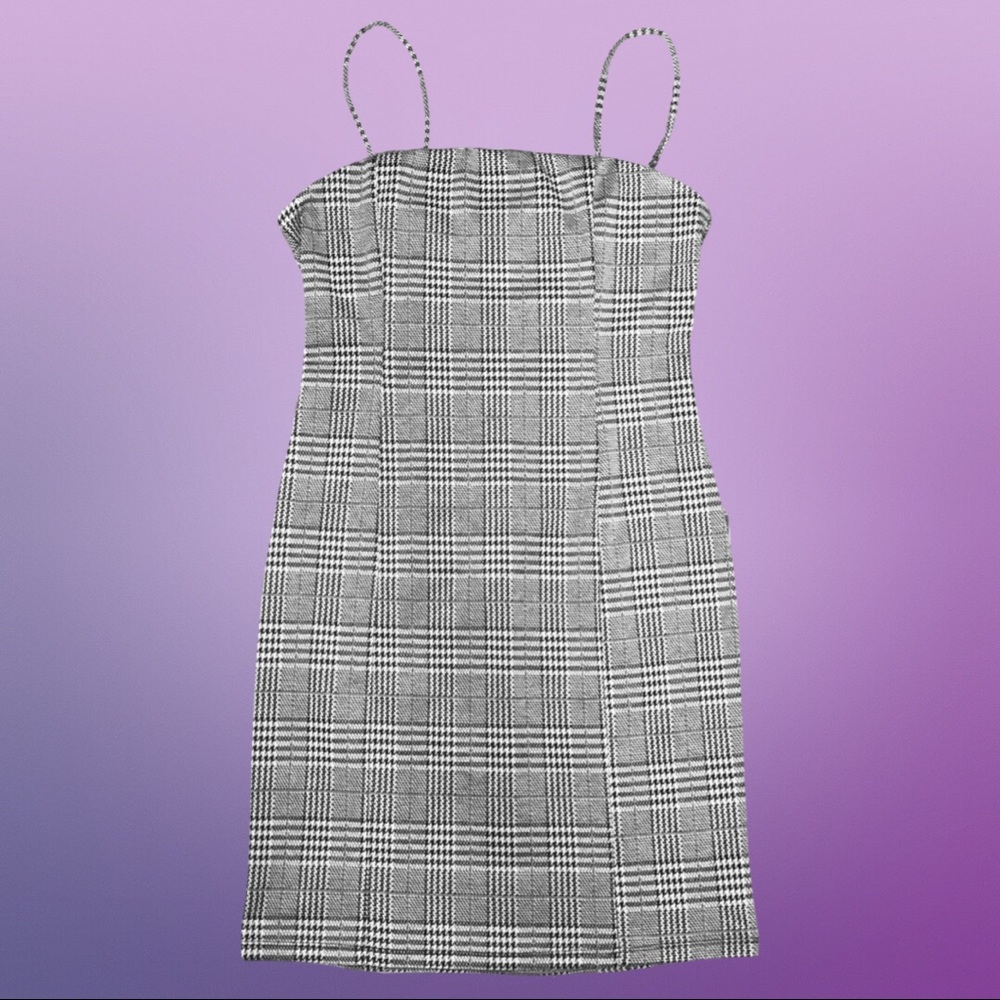 Fitted houndstooth mini dress